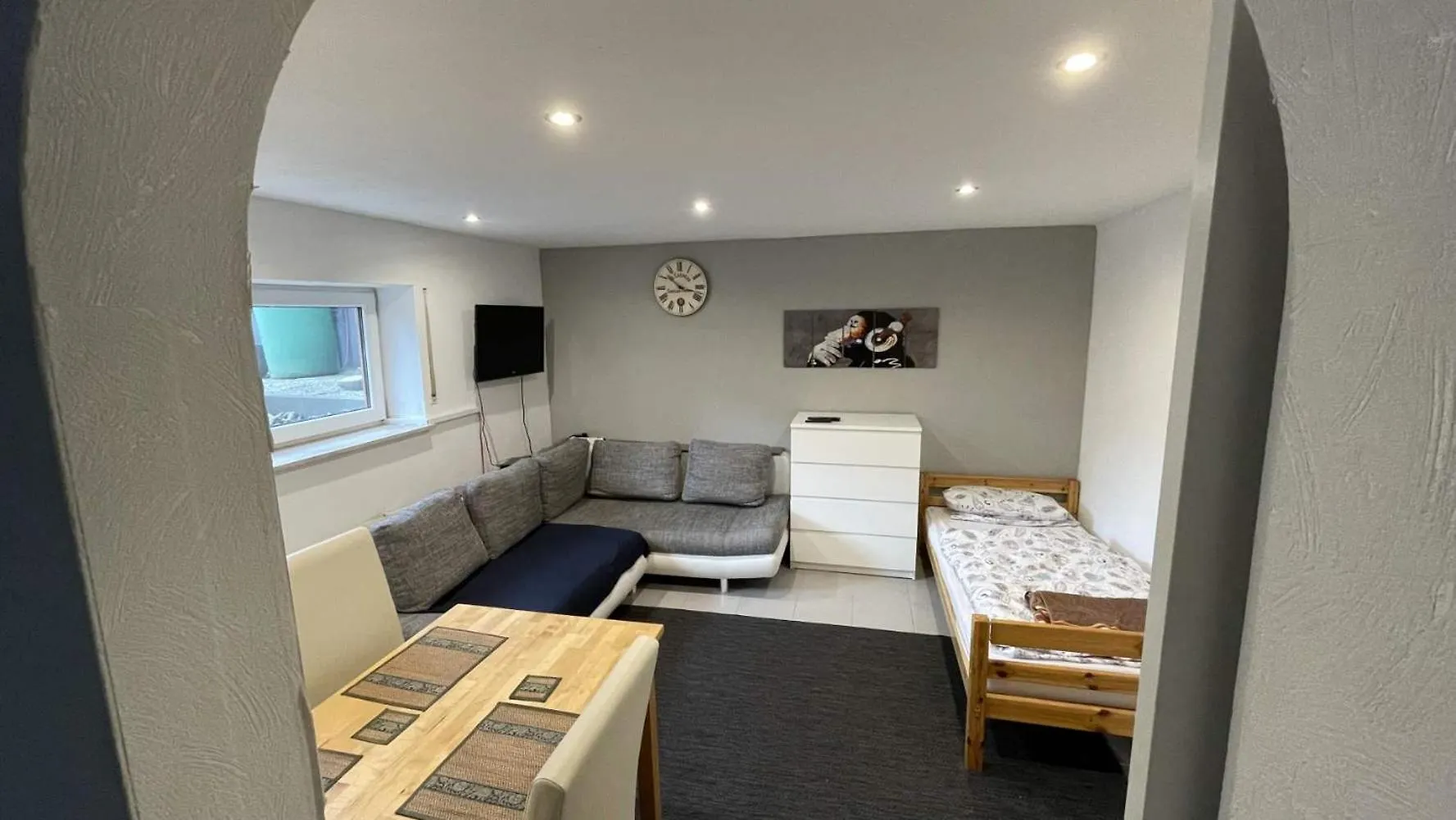 Nice Apartment In Moerfelden Germany